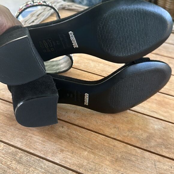 Schutz Womens Naharis Black Suede Bead Stud Embroidered Shoe 6.5 - Picture 8 of 8